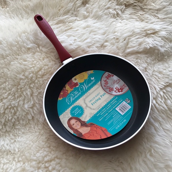 The Pioneer Woman 10” Timeless Beauty Frying Pan
